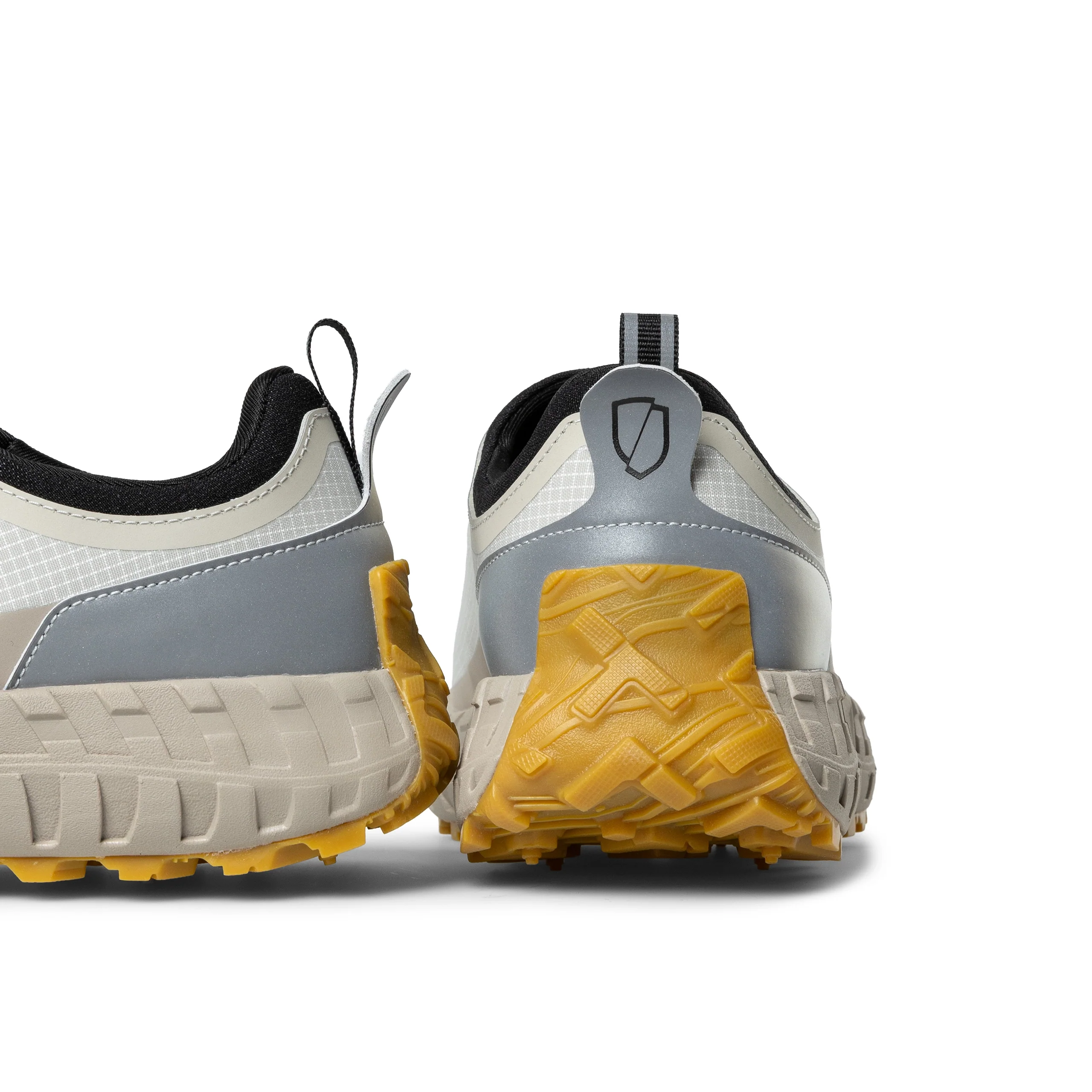 003 | Cinder - Image 6