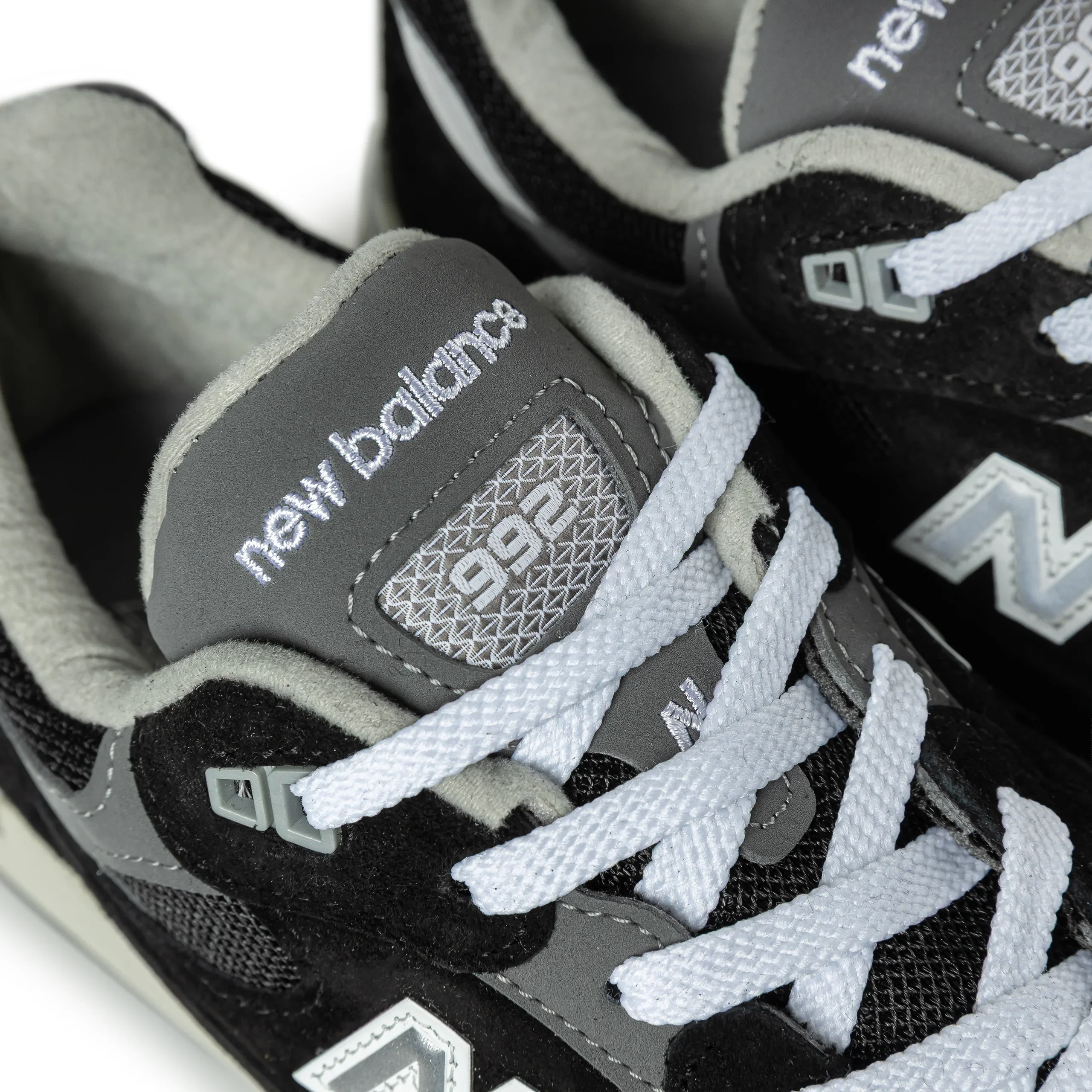 992 Made in USA | Black - Image 4