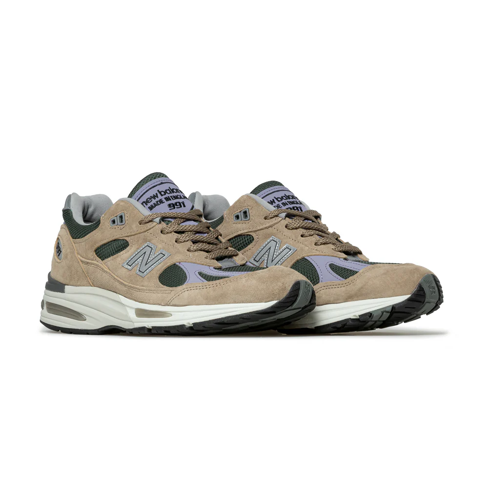 MADE in UK 991v2 | Cement - Image 2