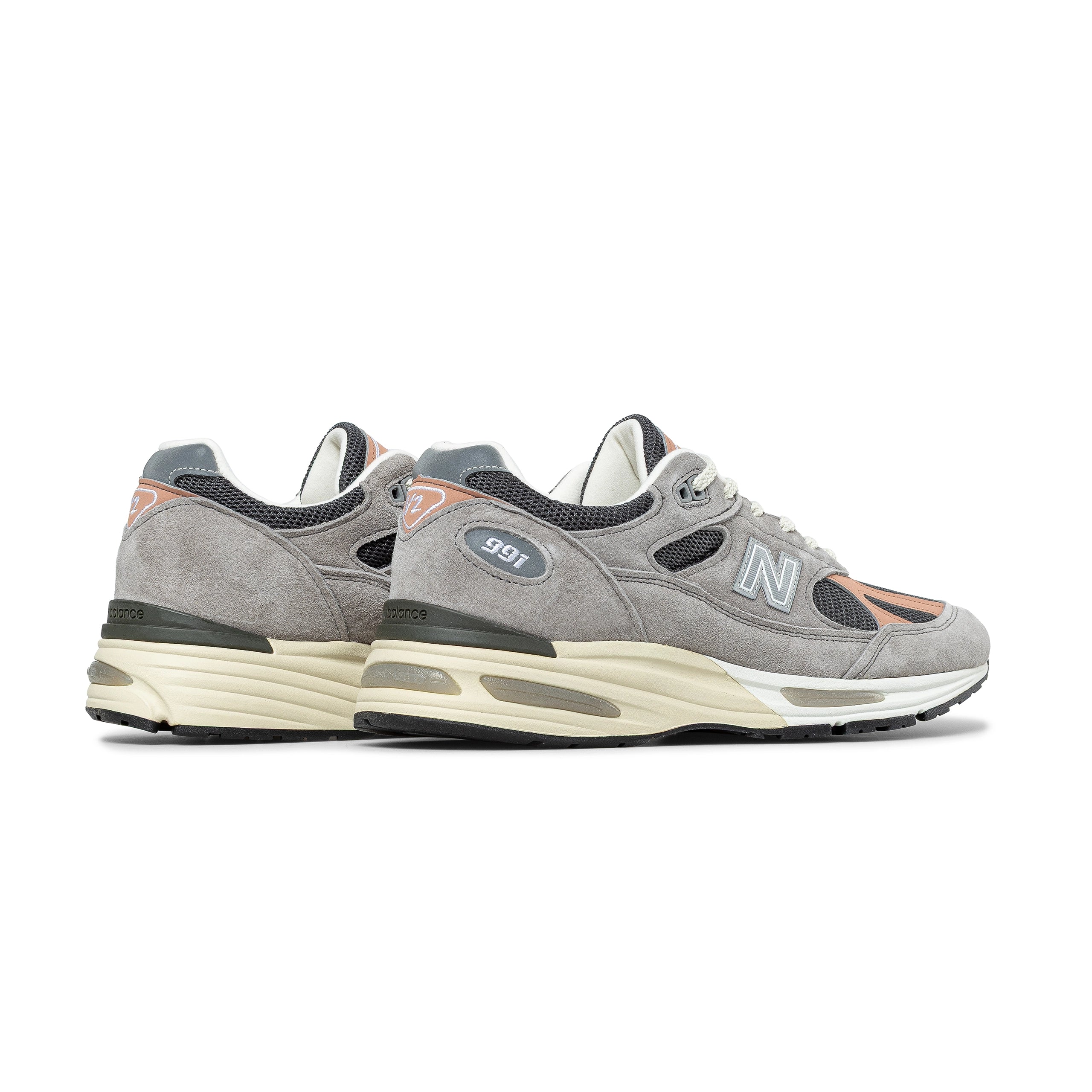 MADE in UK 991v2 | Grey Salmon - Image 3