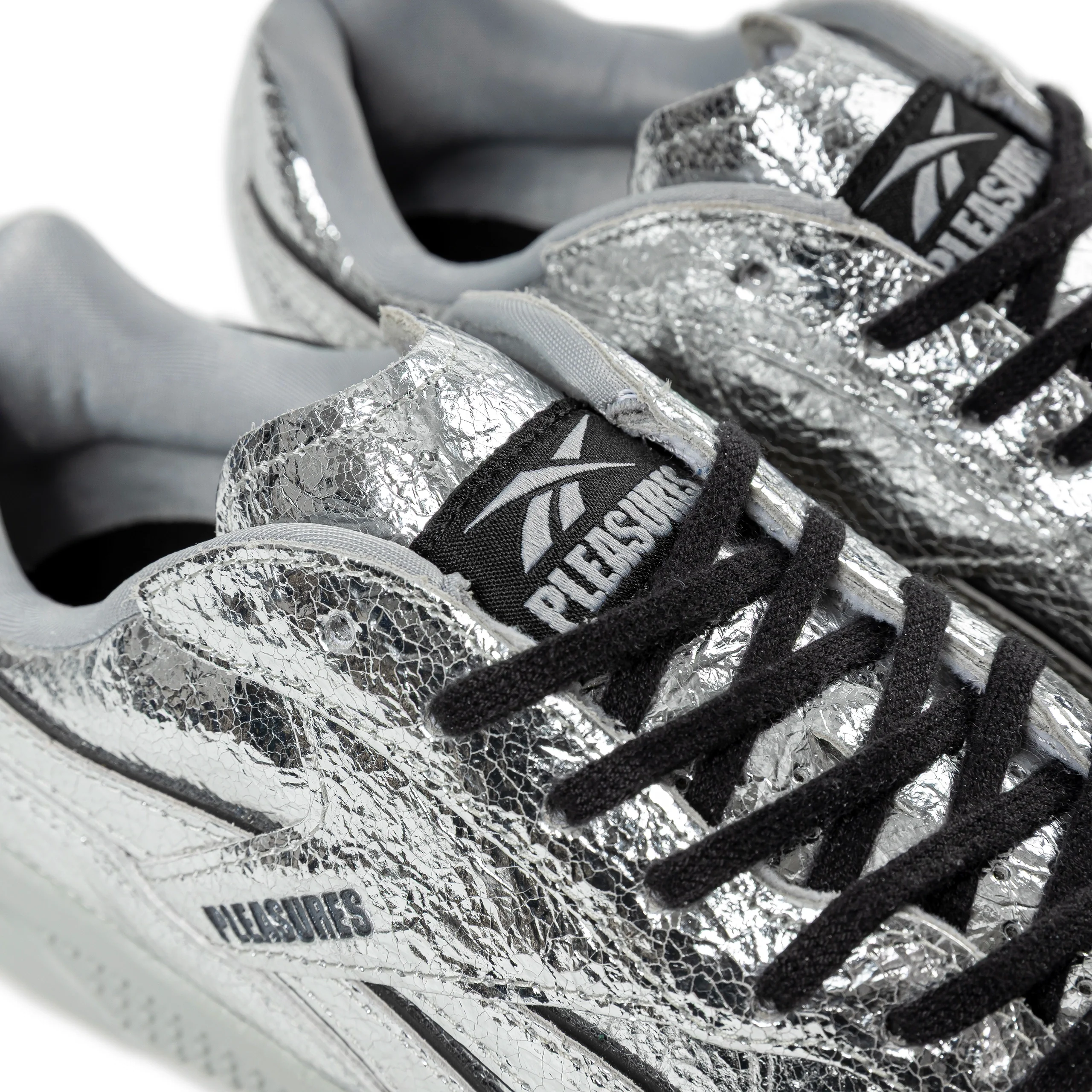 Reebok x PLEASURES Hammer Street | Silver - Image 4